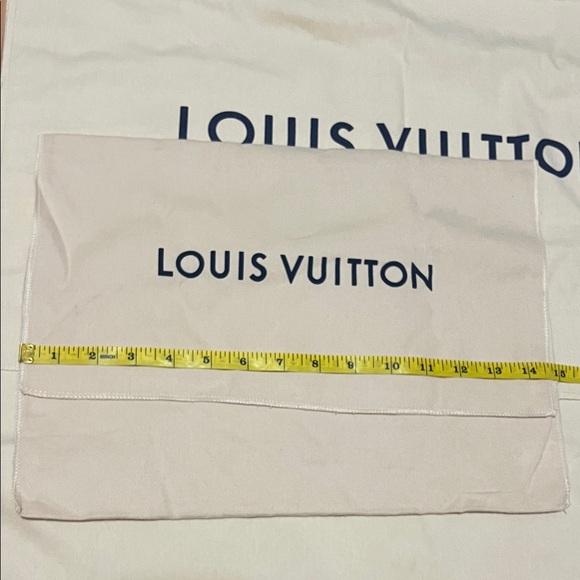 Louis Vuitton Cream Storage Pouch 15 x 11 New